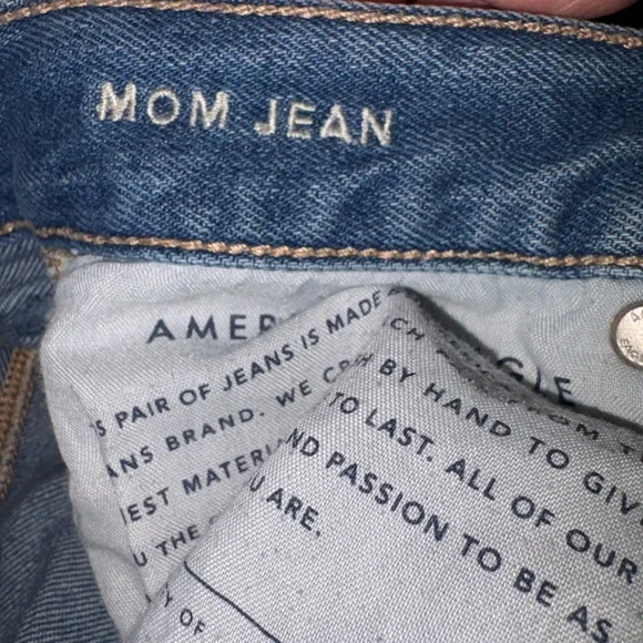 American Eagle Outfitters High Rise Blue Jeans - Picture 3 of 3